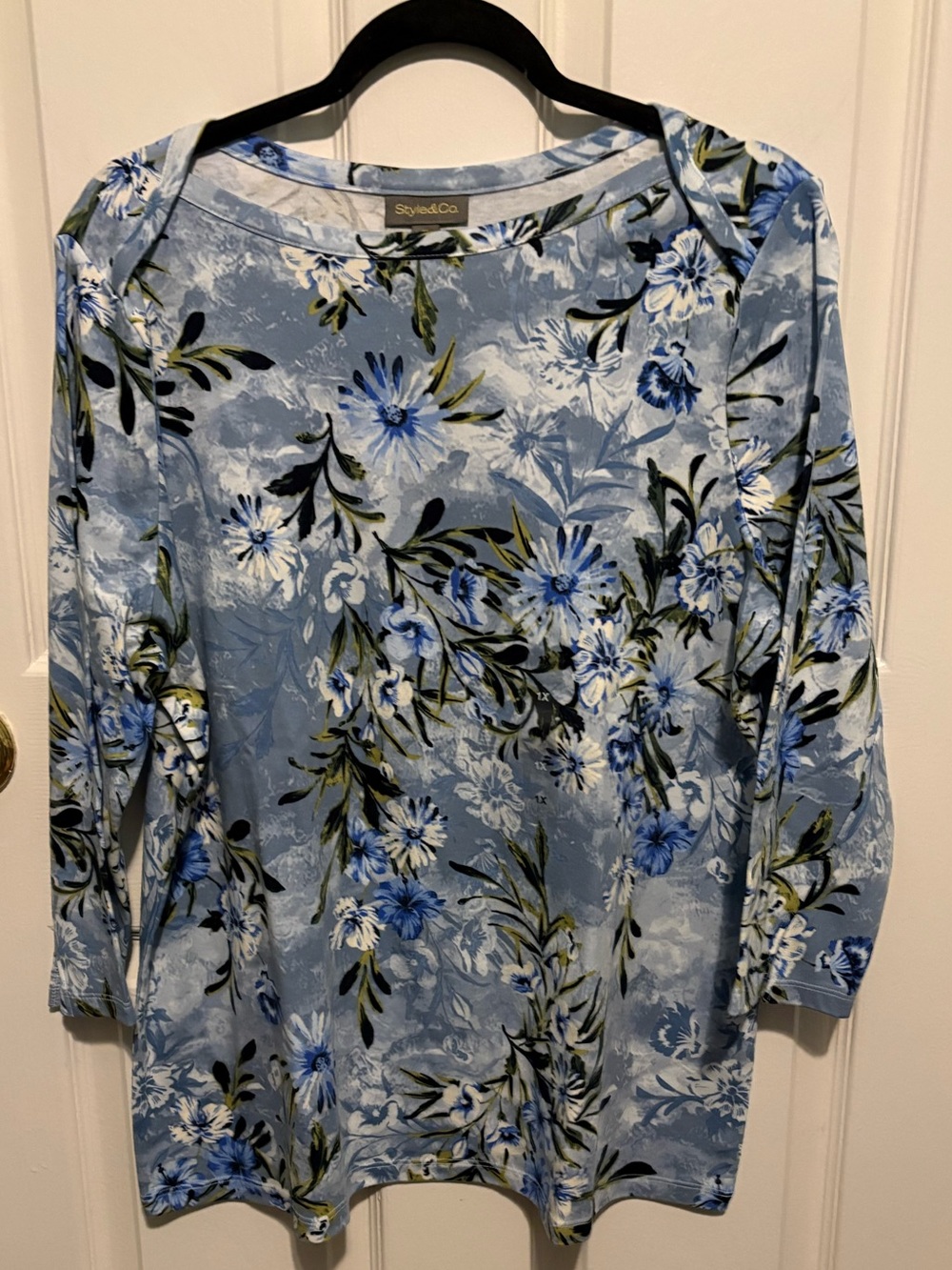 Style & Co. Blue Floral Long Sleeve Tee